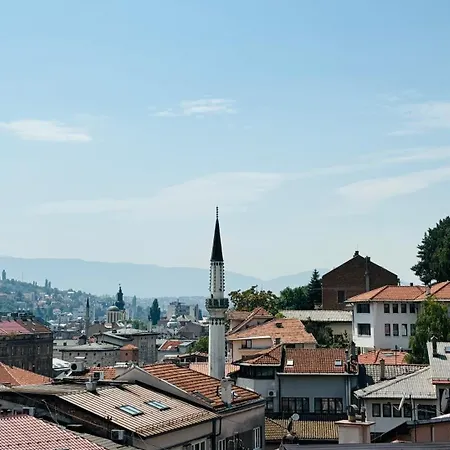 Lumi - Stari Grad Daire